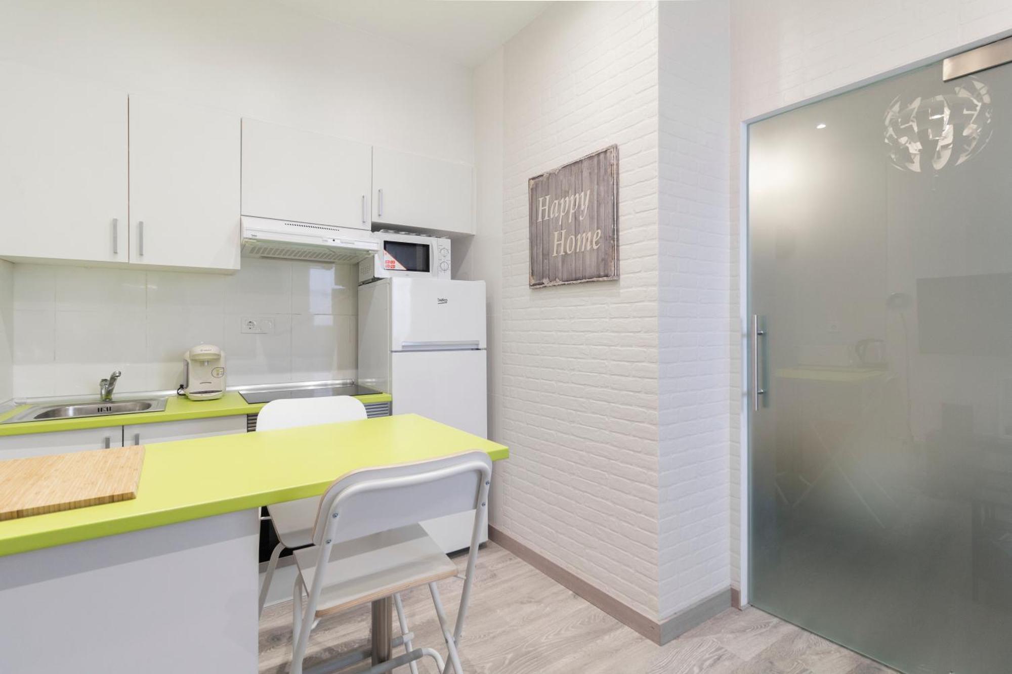 Ronda De Valencia Apartamento Мадрид Екстериор снимка