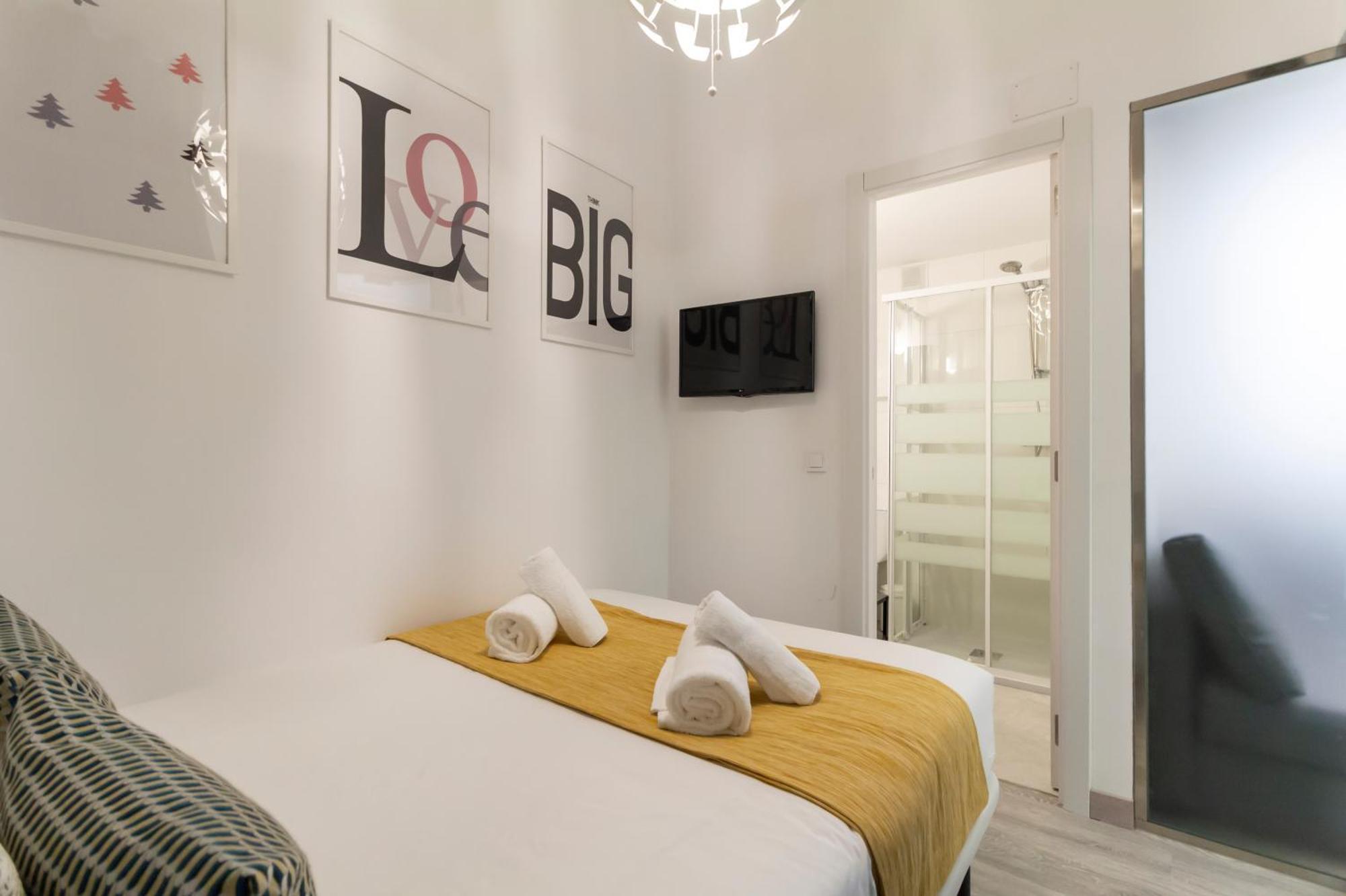 Ronda De Valencia Apartamento Мадрид Екстериор снимка