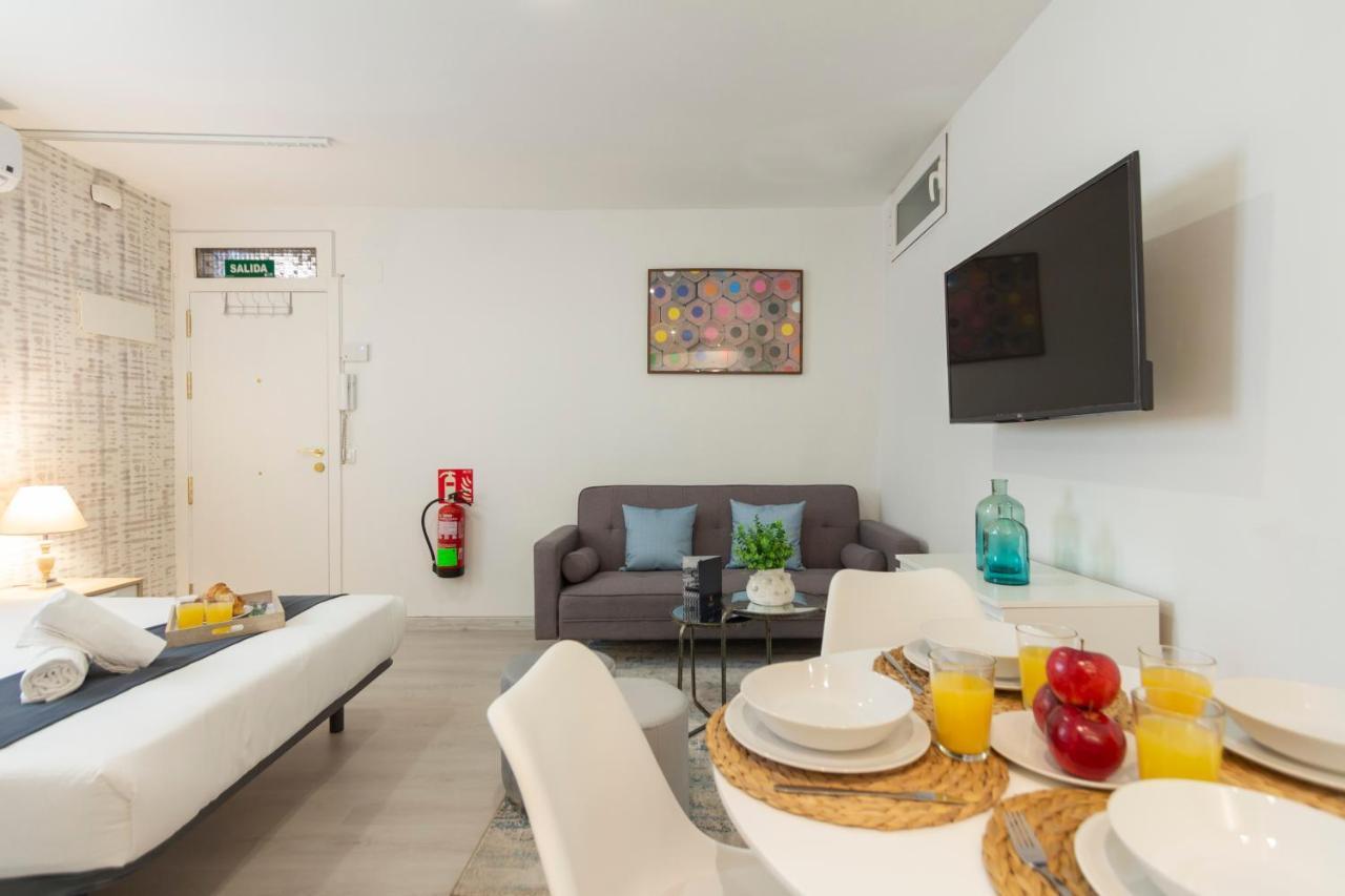 Ronda De Valencia Apartamento Мадрид Екстериор снимка