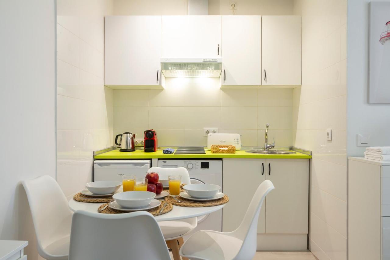 Ronda De Valencia Apartamento Мадрид Екстериор снимка
