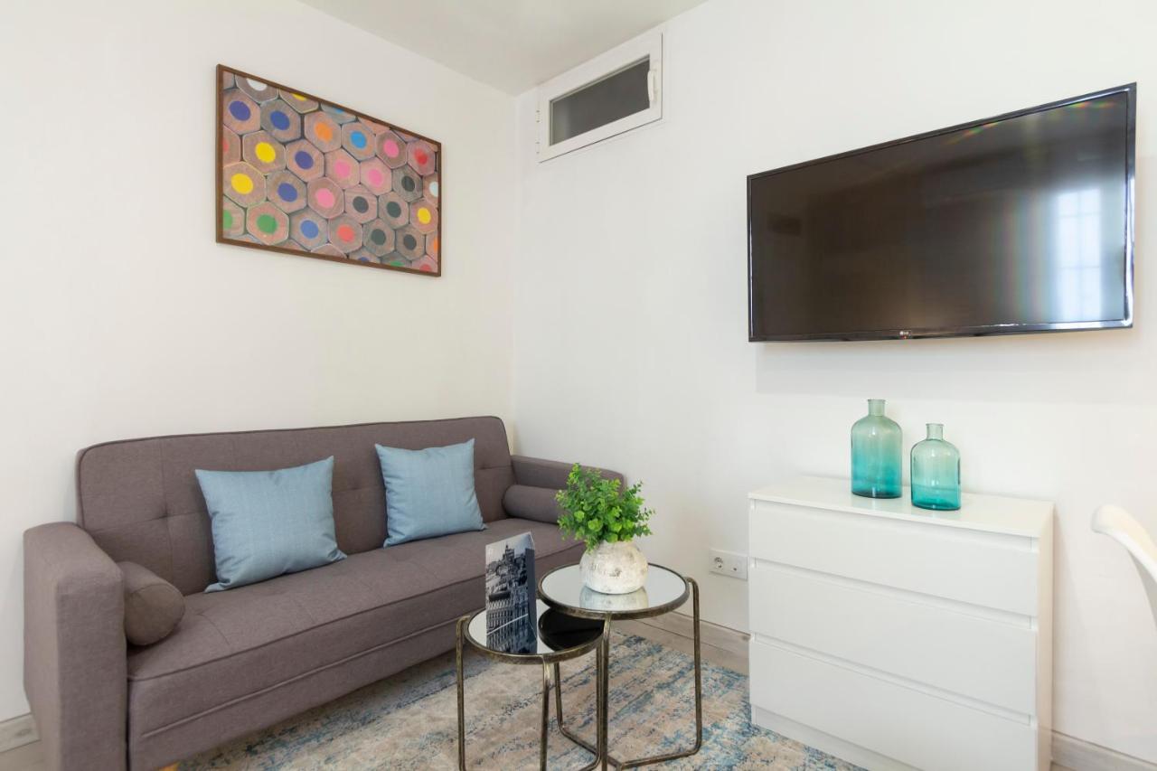 Ronda De Valencia Apartamento Мадрид Екстериор снимка