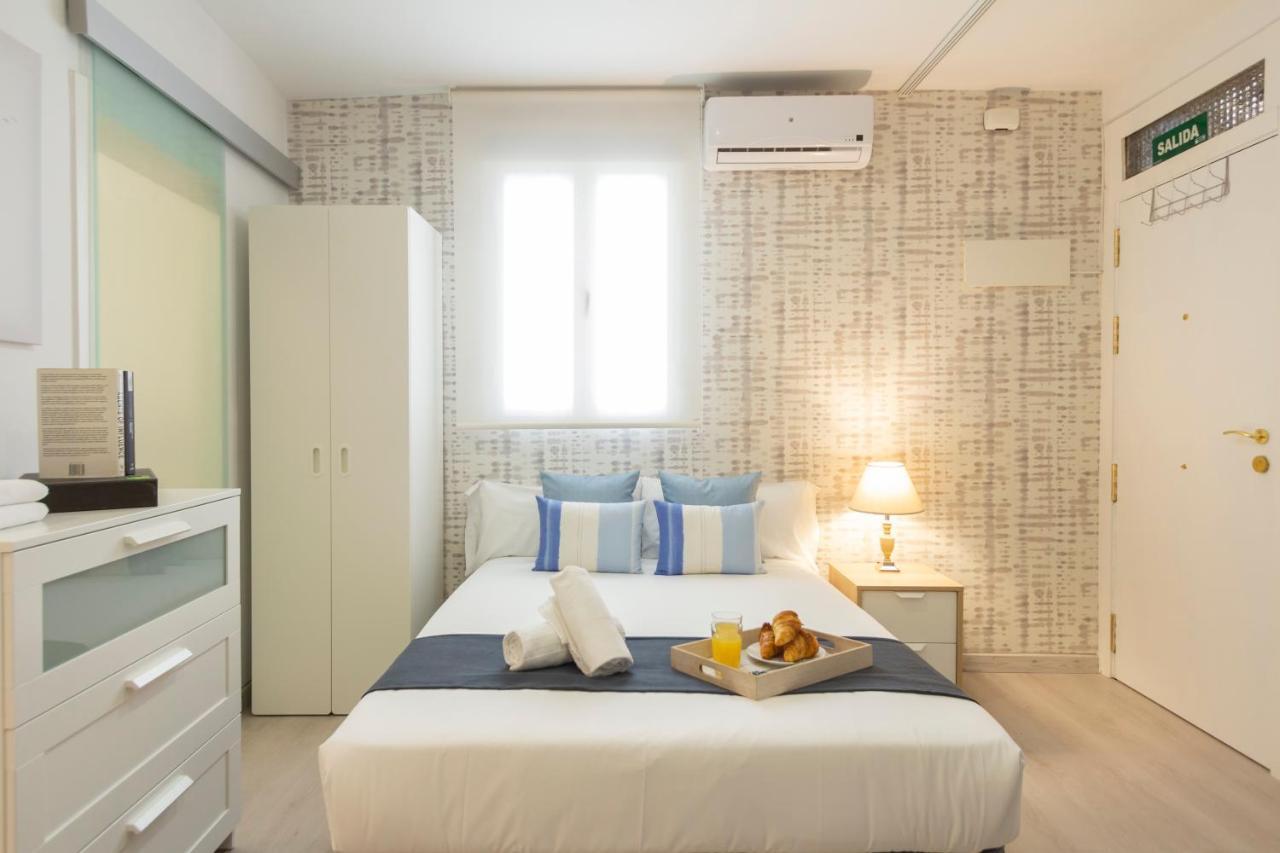 Ronda De Valencia Apartamento Мадрид Екстериор снимка